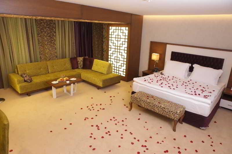 Sirin Park Hotel Адана Экстерьер фото